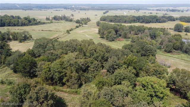 8979 Grand Prairie Road, Charleston, AR 72933