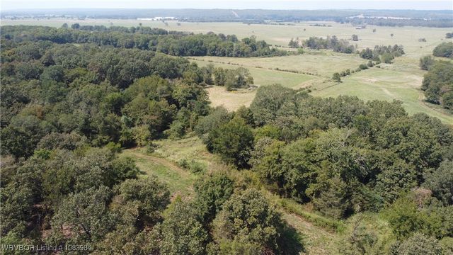 8979 Grand Prairie Road, Charleston, AR 72933