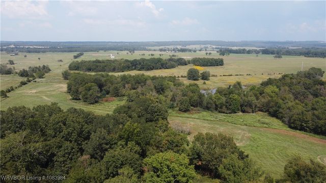 8979 Grand Prairie Road, Charleston, AR 72933