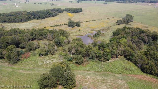 8979 Grand Prairie Road, Charleston, AR 72933