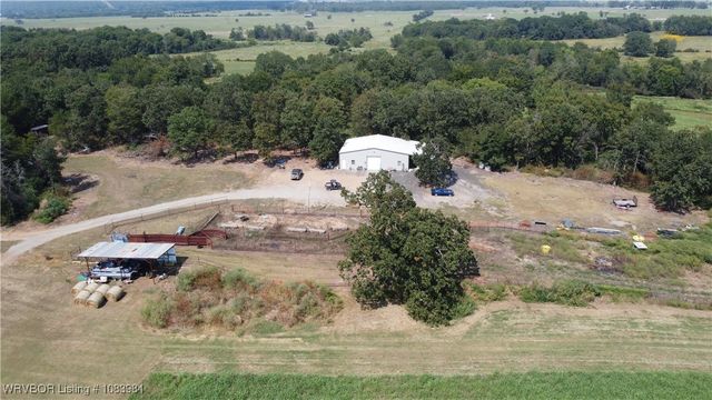 8979 Grand Prairie Road, Charleston, AR 72933