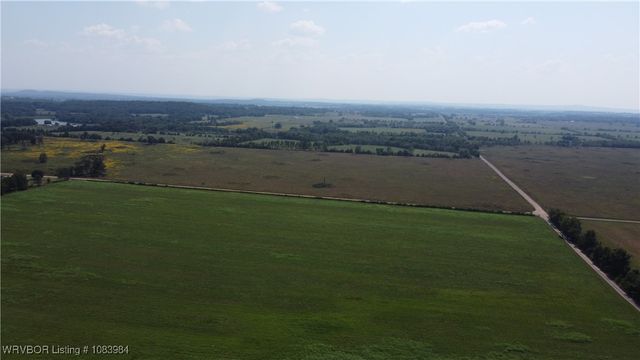 8979 Grand Prairie Road, Charleston, AR 72933