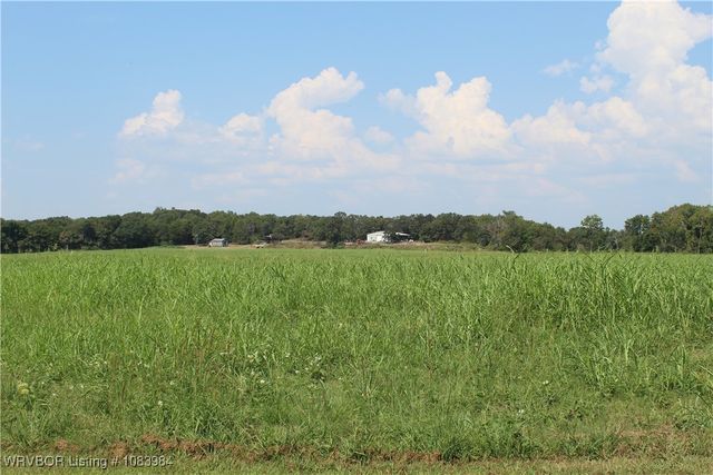 8979 Grand Prairie Road, Charleston, AR 72933