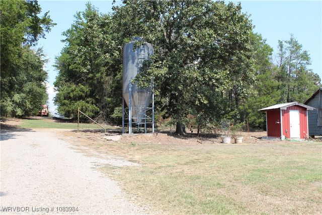 8979 Grand Prairie Road, Charleston, AR 72933