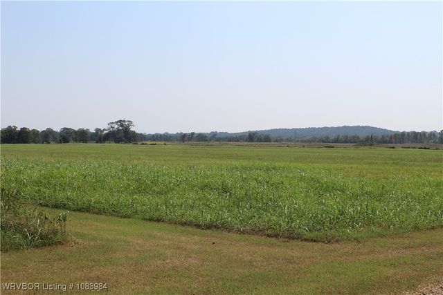 8979 Grand Prairie Road, Charleston, AR 72933