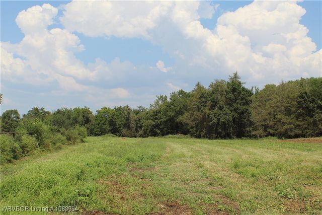 8979 Grand Prairie Road, Charleston, AR 72933