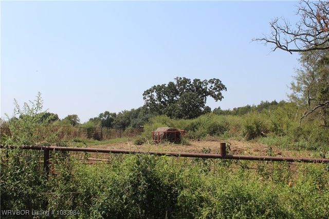 8979 Grand Prairie Road, Charleston, AR 72933