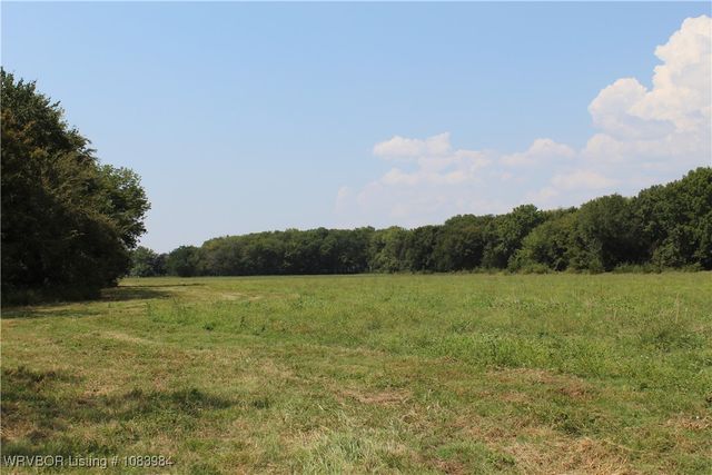 8979 Grand Prairie Road, Charleston, AR 72933