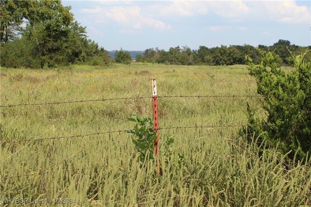 8979 Grand Prairie Road, Charleston, AR 72933