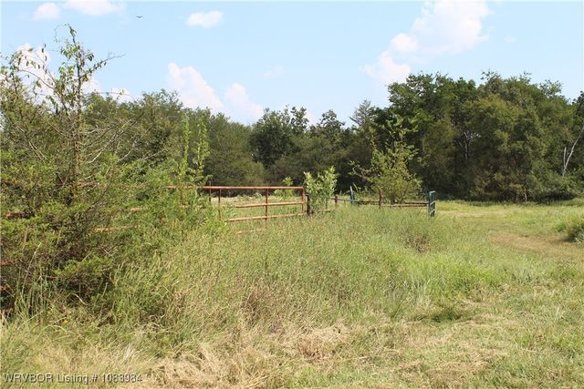 8979 Grand Prairie Road, Charleston, AR 72933