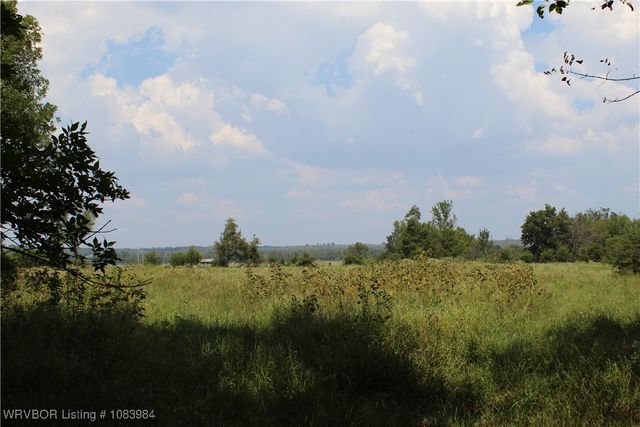 8979 Grand Prairie Road, Charleston, AR 72933