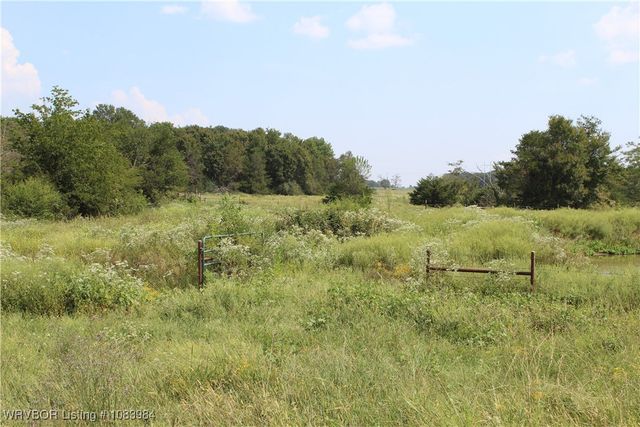 8979 Grand Prairie Road, Charleston, AR 72933