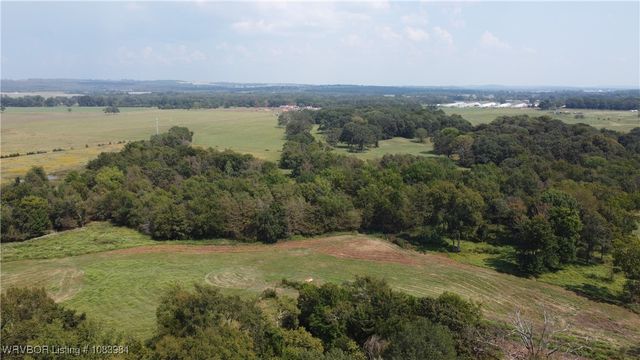 8979 Grand Prairie Road, Charleston, AR 72933