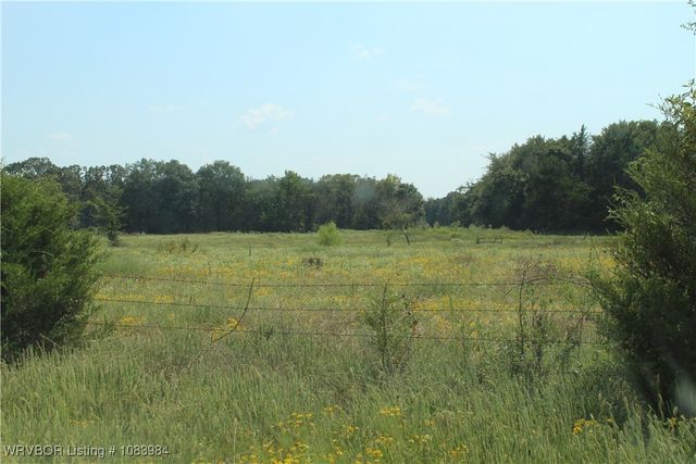 8979 Grand Prairie Road, Charleston, AR 72933