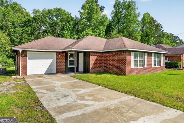 815 Sagewood Drive, Hinesville, GA 31313