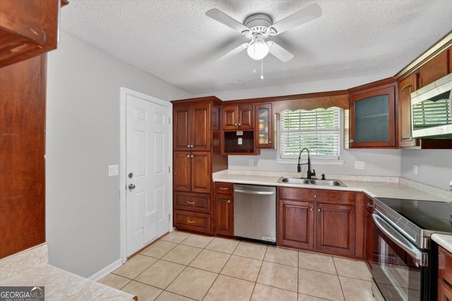 815 Sagewood Drive, Hinesville, GA 31313