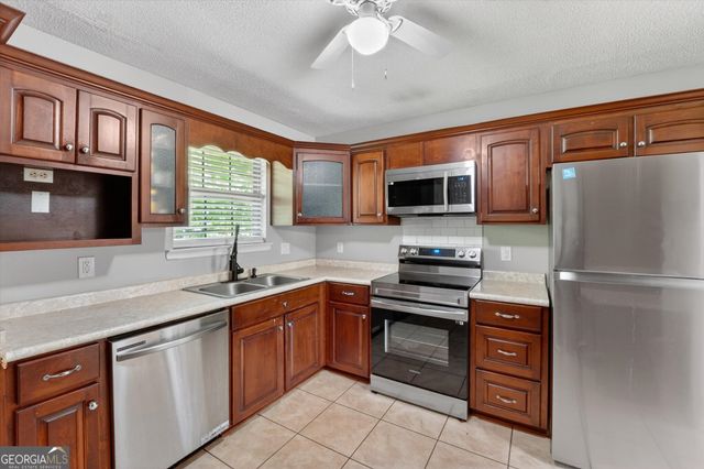 815 Sagewood Drive, Hinesville, GA 31313