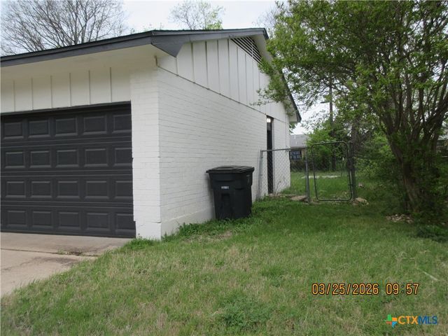 1401 Pine Drive, Killeen, TX 76543