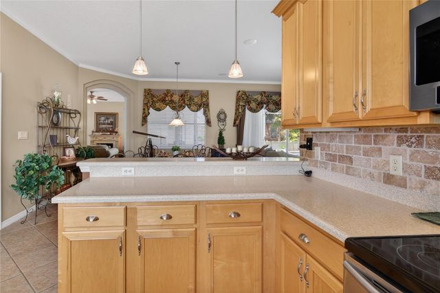 5225 CHANTICLEER DRIVE, Leesburg, FL 34748