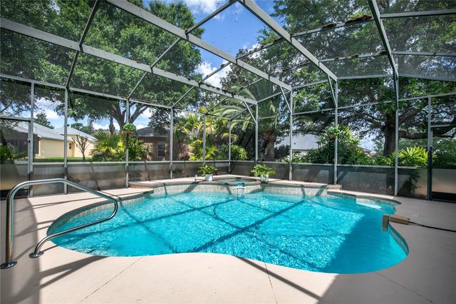 5225 CHANTICLEER DRIVE, Leesburg, FL 34748