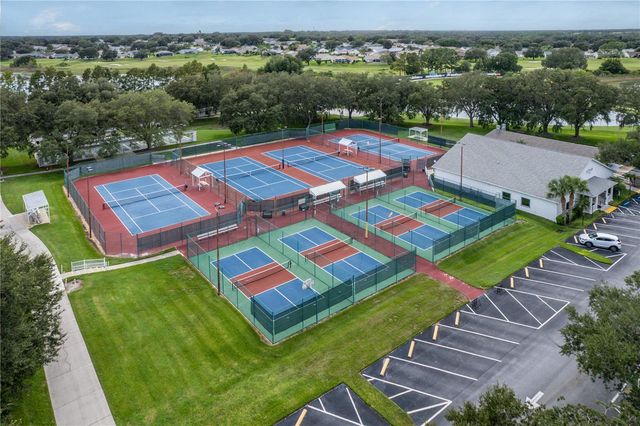 5225 CHANTICLEER DRIVE, Leesburg, FL 34748