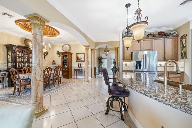 5574 49th Avenue, Vero Beach, FL 32967