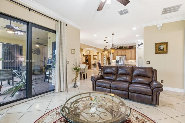 5574 49th Avenue, Vero Beach, FL 32967
