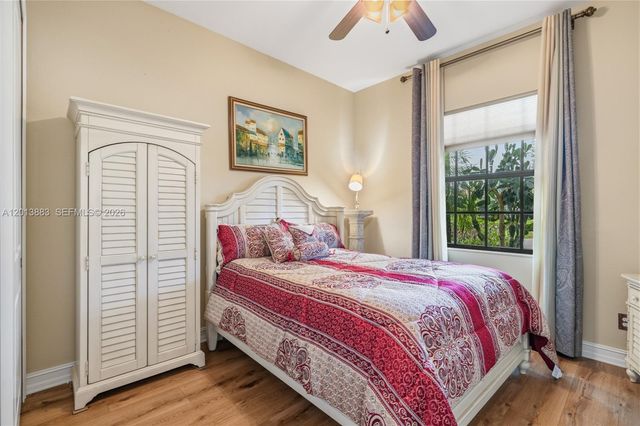 5574 49th Avenue, Vero Beach, FL 32967