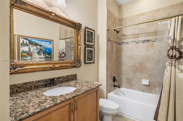 5574 49th Avenue, Vero Beach, FL 32967