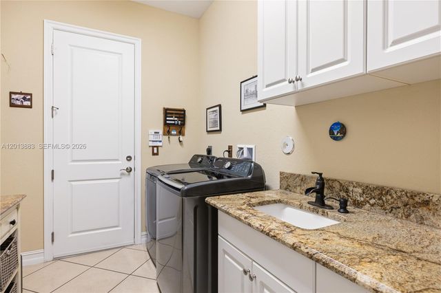 5574 49th Avenue, Vero Beach, FL 32967