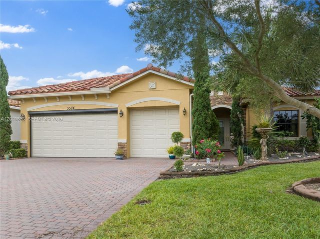 5574 49th Avenue, Vero Beach, FL 32967