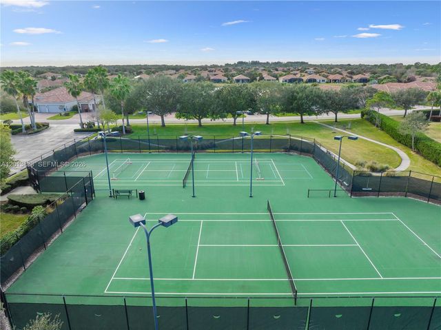 5574 49th Avenue, Vero Beach, FL 32967