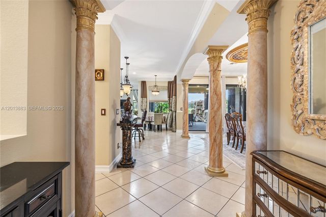5574 49th Avenue, Vero Beach, FL 32967