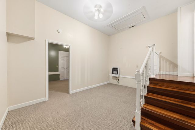 6774 Polk Ln, Columbia, TN 38401