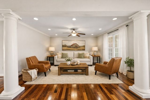 6774 Polk Ln, Columbia, TN 38401