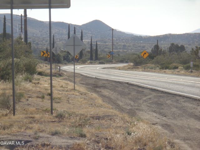 106th Cor Fort Tejon Rd Pav 1, Pearblossom, CA 93553