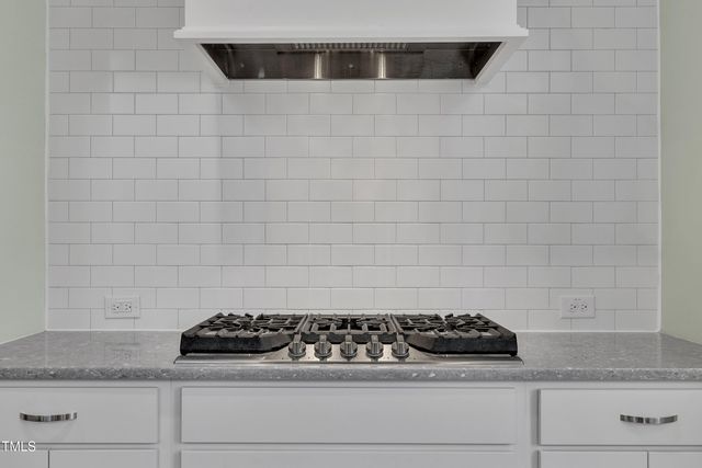 182 Prince Place Drive, Fuquay Varina, NC 27526