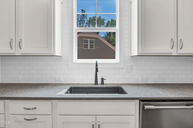 182 Prince Place Drive, Fuquay Varina, NC 27526