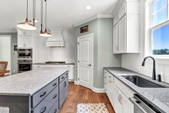 182 Prince Place Drive, Fuquay Varina, NC 27526