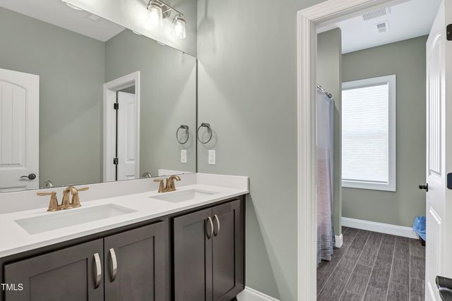 182 Prince Place Drive, Fuquay Varina, NC 27526