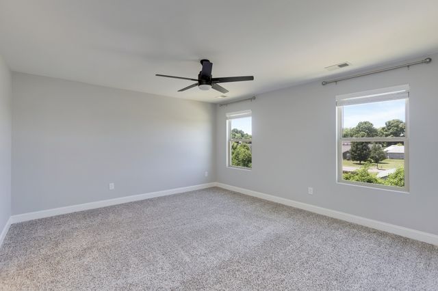 606 Bella Ct, Lebanon, TN 37087