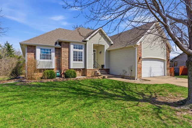 1734 Lakeland Ct, El Dorado, KS 67042