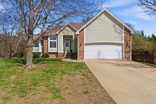 1734 Lakeland Ct, El Dorado, KS 67042