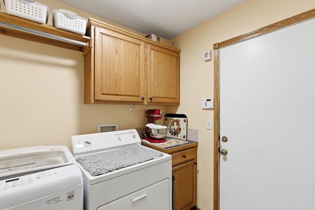 1734 Lakeland Ct, El Dorado, KS 67042