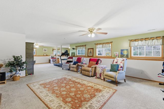 1734 Lakeland Ct, El Dorado, KS 67042