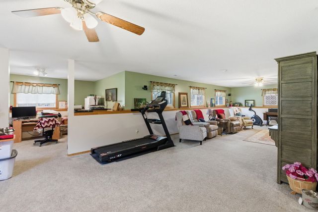 1734 Lakeland Ct, El Dorado, KS 67042