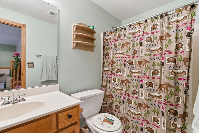 1734 Lakeland Ct, El Dorado, KS 67042