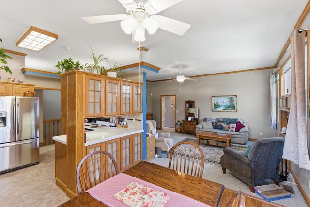 1734 Lakeland Ct, El Dorado, KS 67042