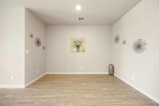 723 Larkspur Shadow Drive, Magnolia, TX 77354