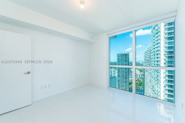 1080 Brickell Ave 3207, Miami, FL 33131